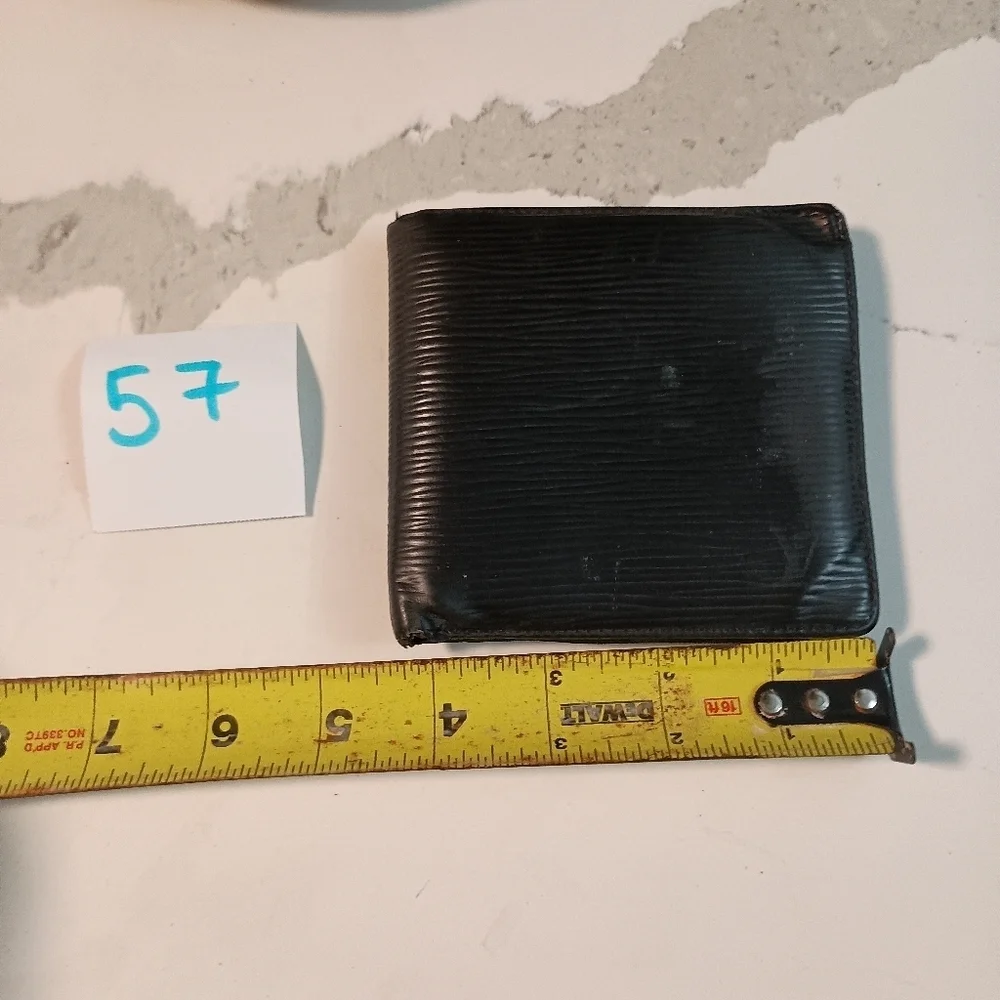 Authentic Louis Vuitton Black Leather Epi Bifold Wallet